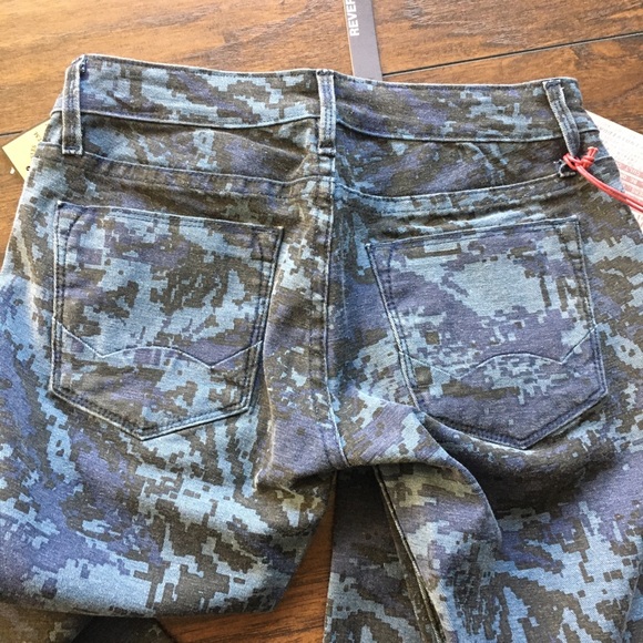 Cult of Individuality | NWT reversible Skinny jeans - Picture 7 of 8